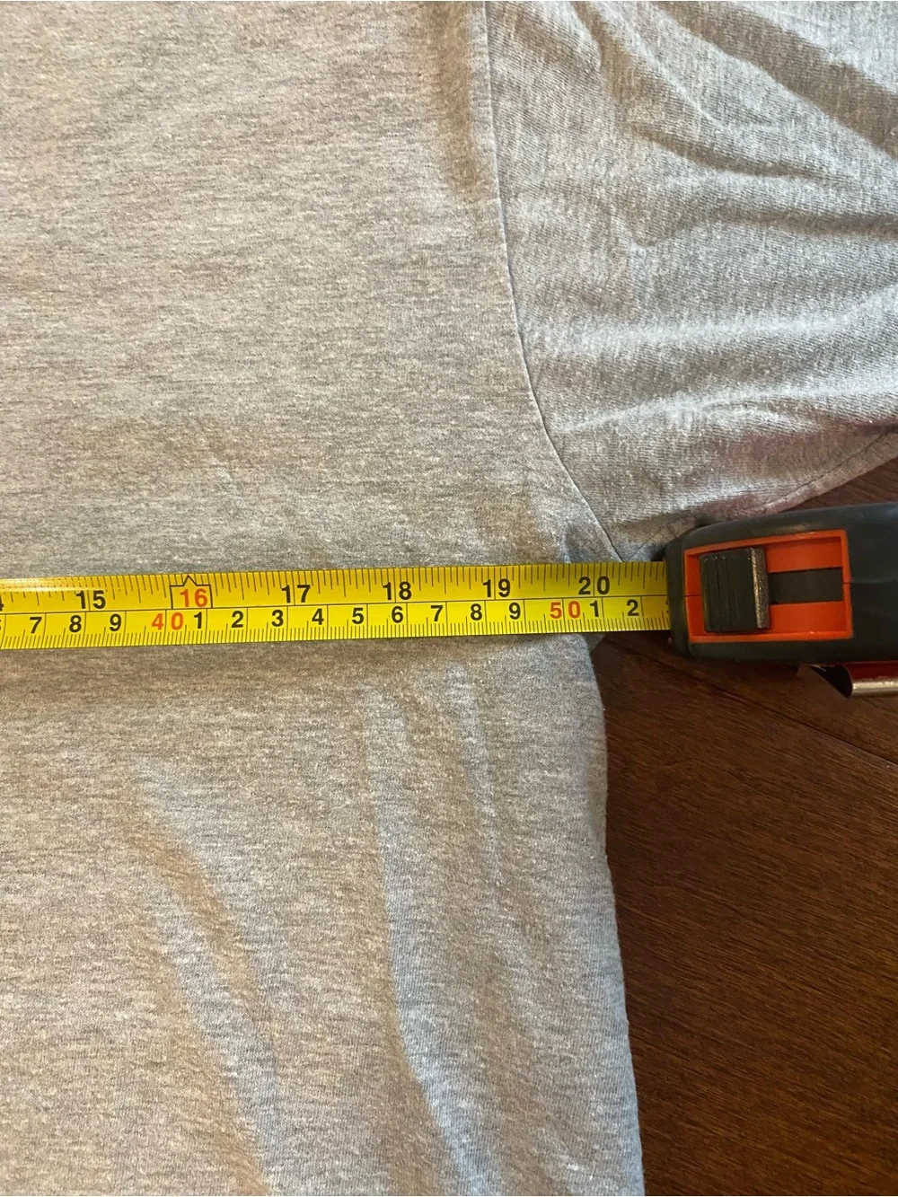 The North Face Light Gray Logo Short Sleeve Tee Men’s Medium